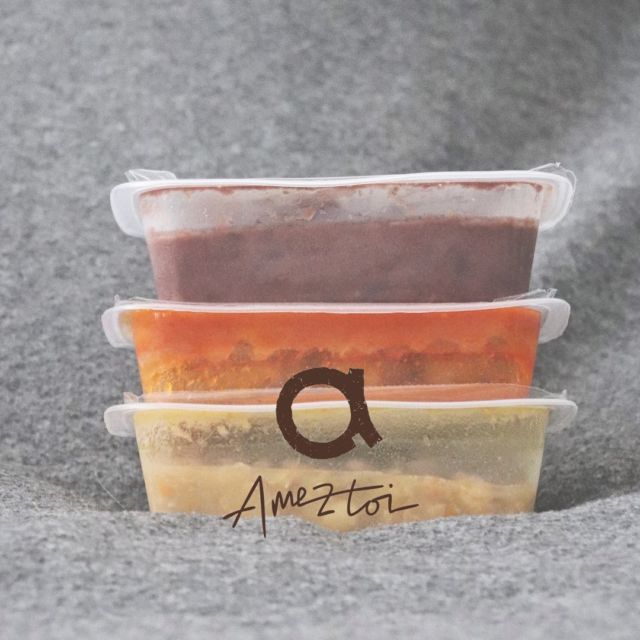 Nuestros envases son de plástico 100% reciclable. Además seguimos trabajando día a día para crear menor impacto en el medio ambiente. ♻️ 

[EUS] Gure ontziak %100 birzikla daitekeen plastikozkoak dira. Gainera, egunero lanean jarraitzen dugu ingurumenean inpaktu txikiagoa eragiteko. ♻️