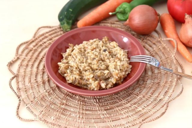 Nos encanta el arroz. Imagina tenerlo listo en 5 minutos...dura lo que dura 😏. Descubre nuestra gama de arrozes en ameztoi.com

[EUS] Arroza gustatzen zaigu. Imajinatu 5 minutuan prest edukitzea... oso gutxi irauten du platerean😏. Ezagutu gure arroz-gama ameztoi.com en.
